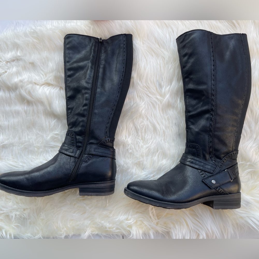 Baretraps Equestrian Abram Style Boot, Size 7.5